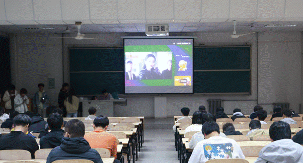 2025-10-24 15:58:56.418000